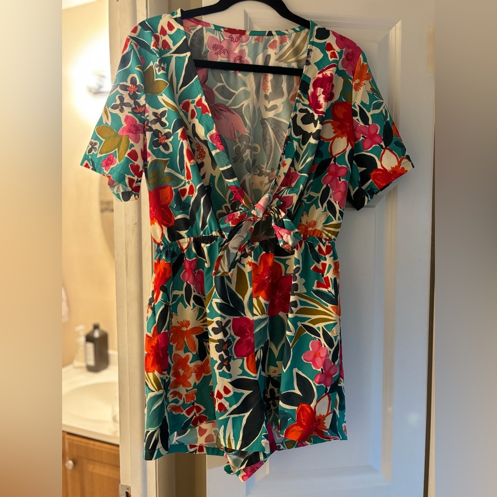 Floral jumper size large
